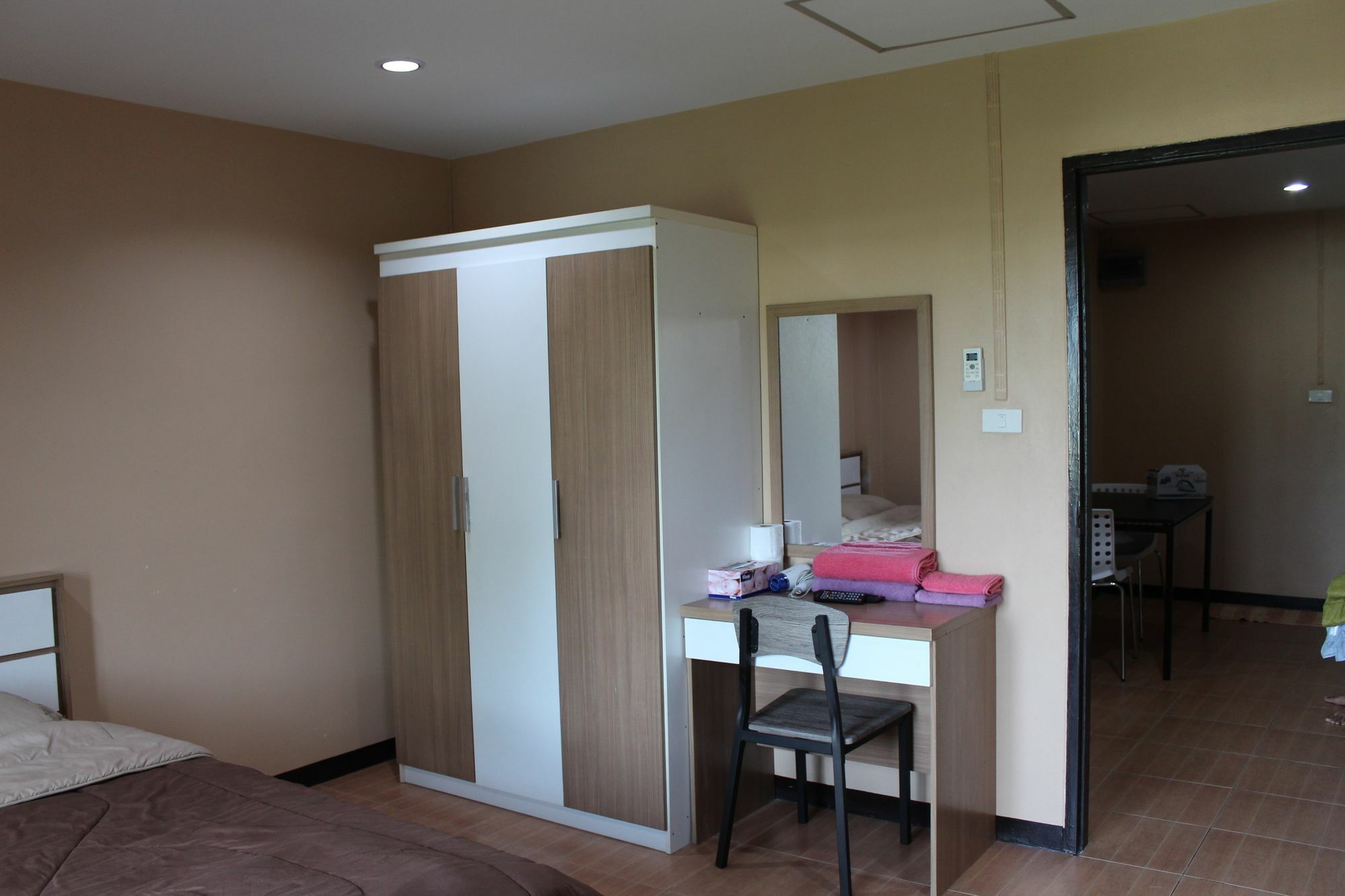 Asia Place Apartment Банкок Екстериор снимка