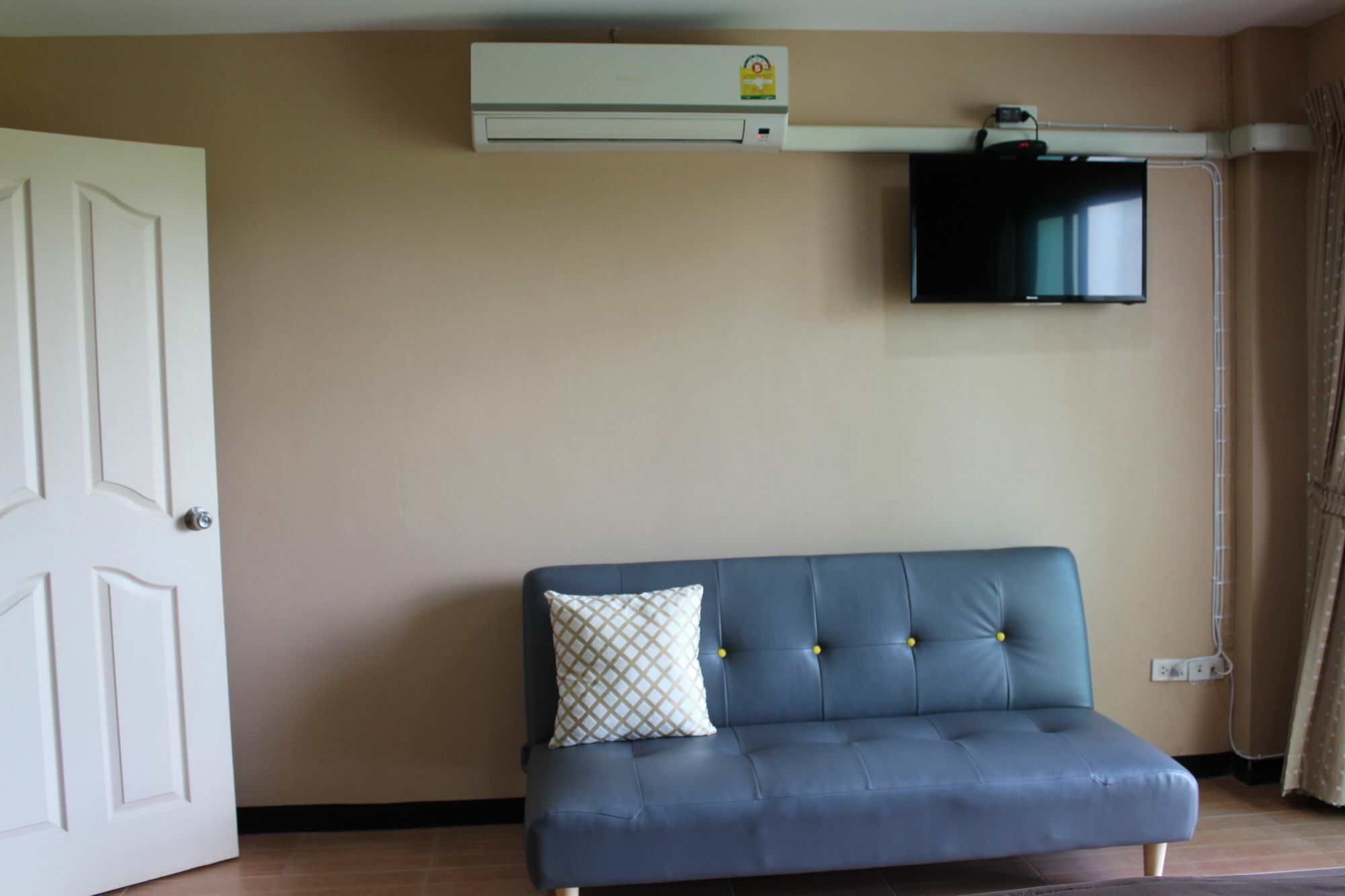 Asia Place Apartment Банкок Екстериор снимка