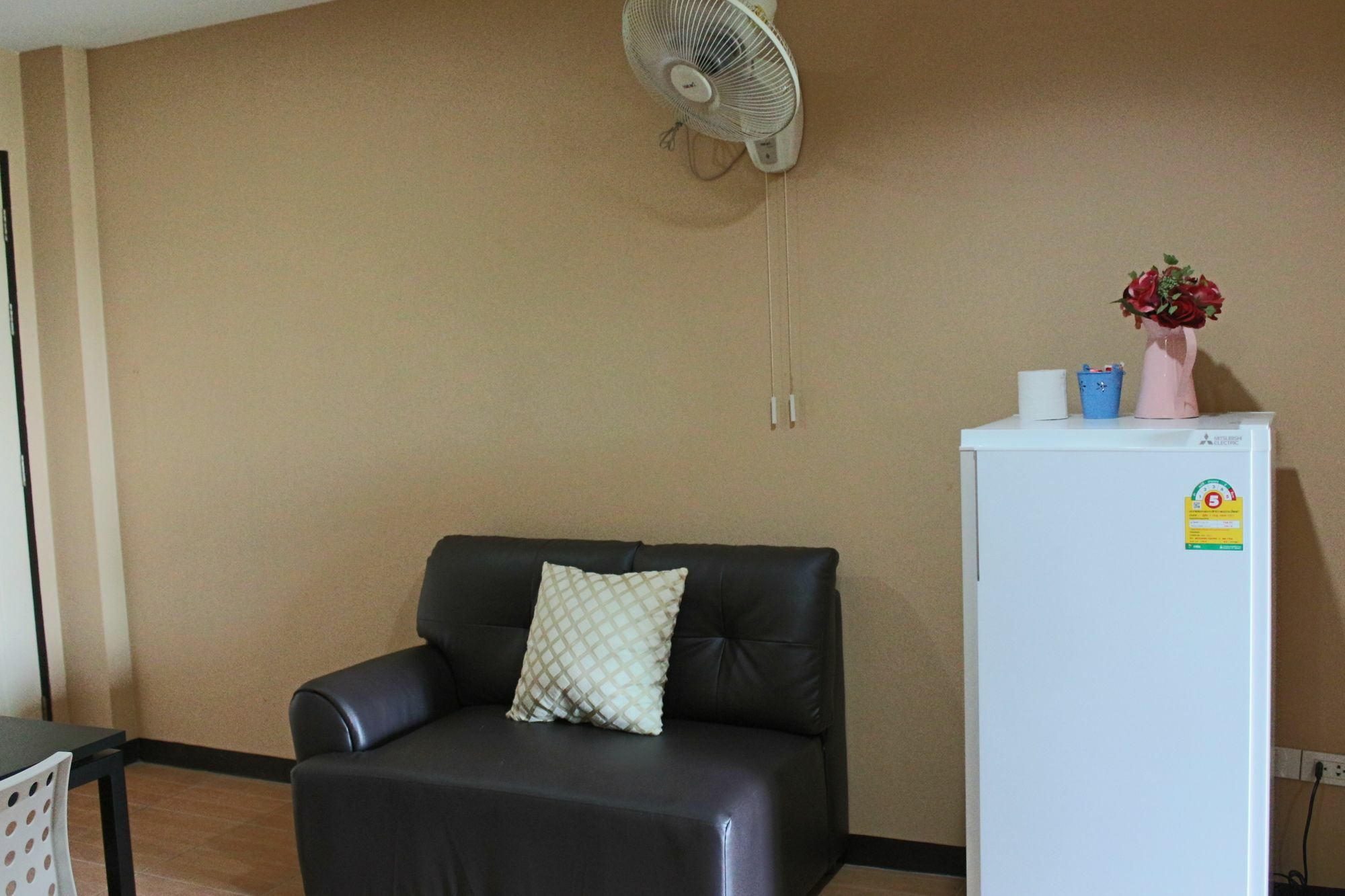 Asia Place Apartment Банкок Екстериор снимка