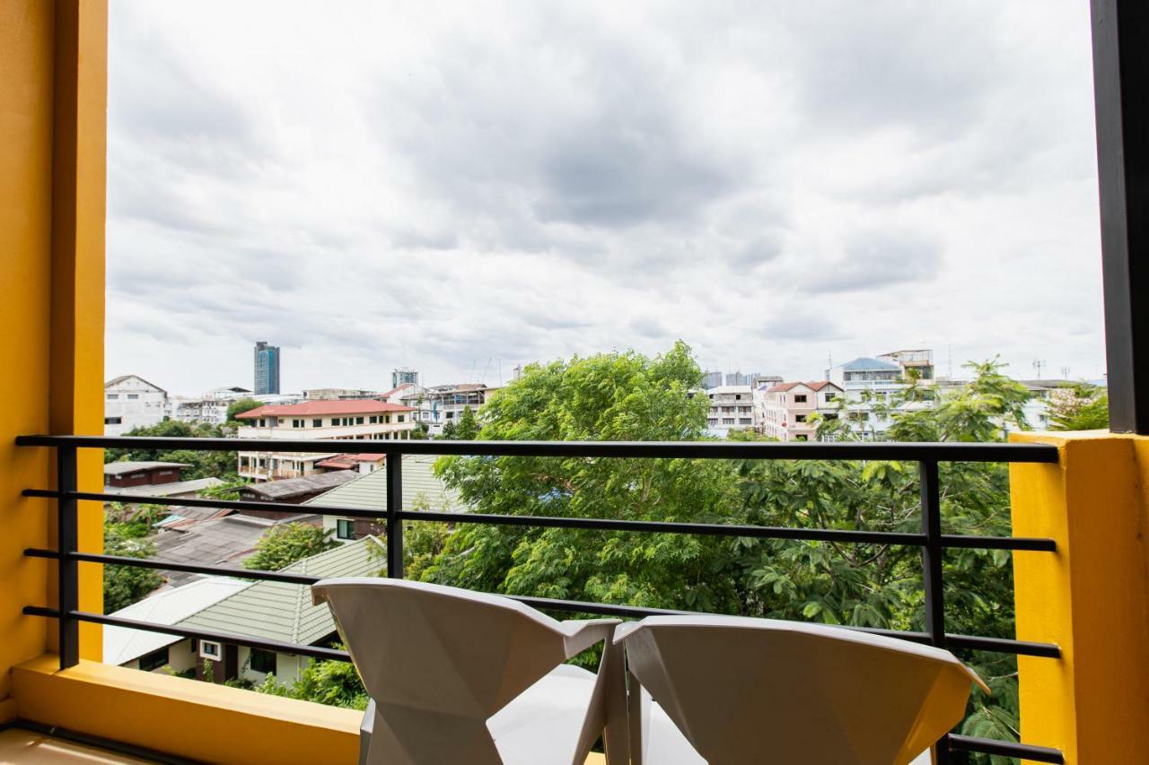 Asia Place Apartment Банкок Екстериор снимка
